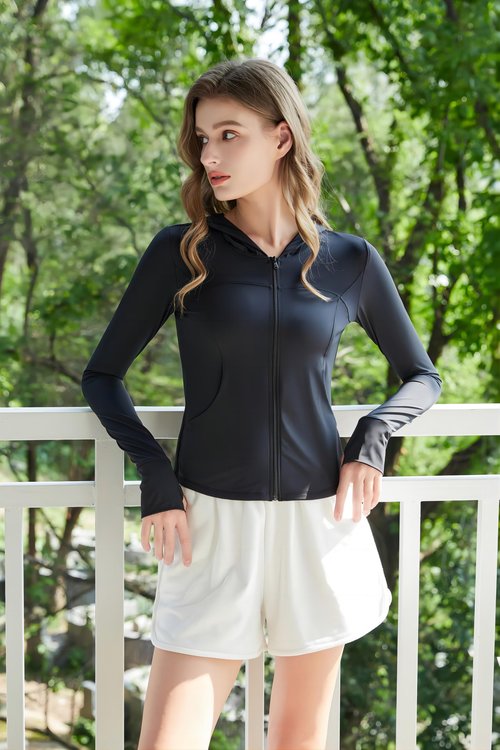 Eurhhii Summer Women's UPF 50+ Lightweight Athletic Jacket Sports Sun Protection Full Zip Long Sleeve Jackets Shirts Runnig Outdoor (Black,L)