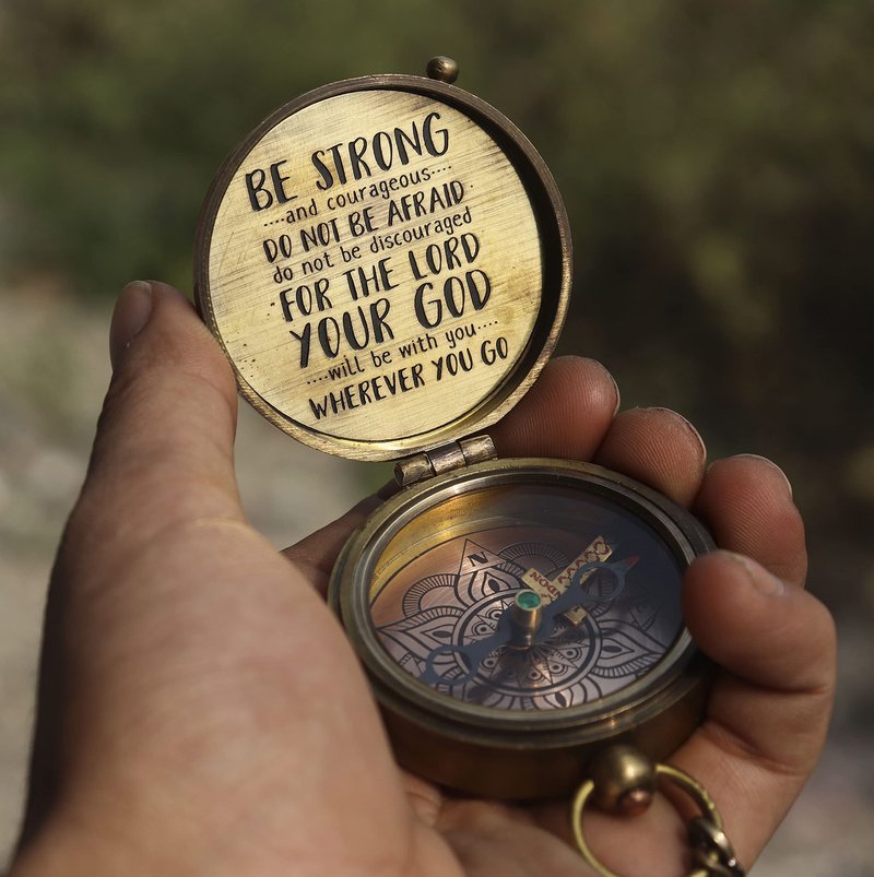 Be Strong and Courageous Joshua 1:9 Engraved Brass Compass with Leather Case | Working Compass, Marine Gift, Keepsake Gift, Birthday Gift, Corporate