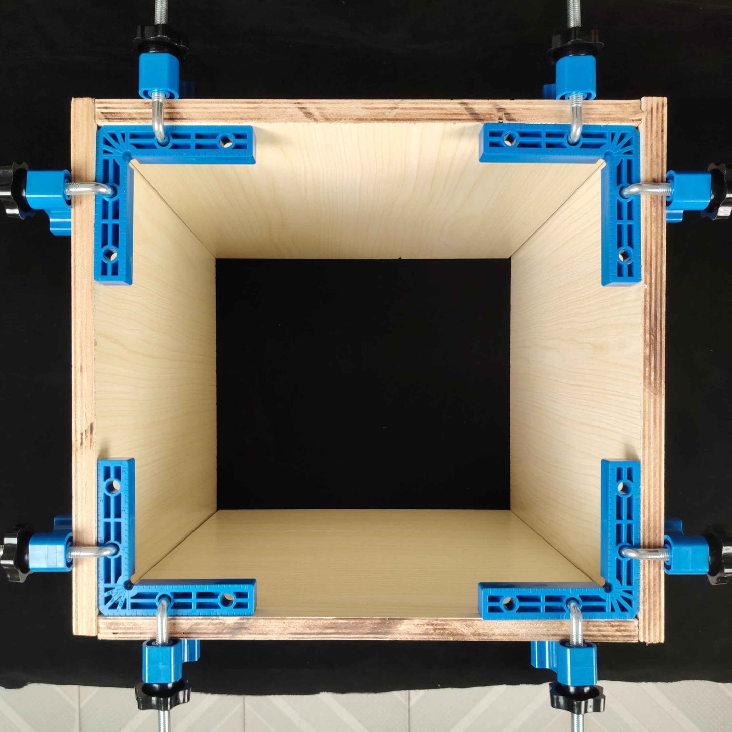 90 Degree Clamp,Positioning Squares, 3" 4" 2.3" Right Angle Clamp with 12 Clamping Squares,Corner Clamps Woodworking Tool for Pictures Frames Cabinets Boxes,Blue