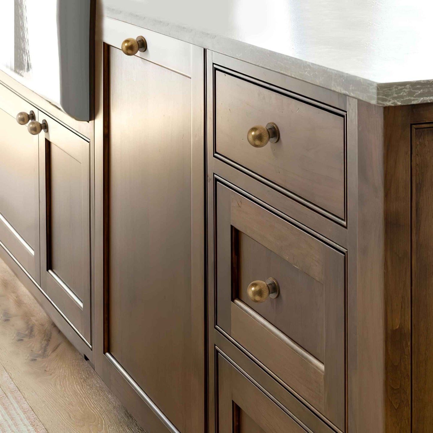 Dosoye 10 Pack 1 Inch (25mm) Diameter Round Solid Vintage Antique Brass Cabinet knobs，Pulls for cabinets and Drawers,Ball Knobs Cabinetry Hardware