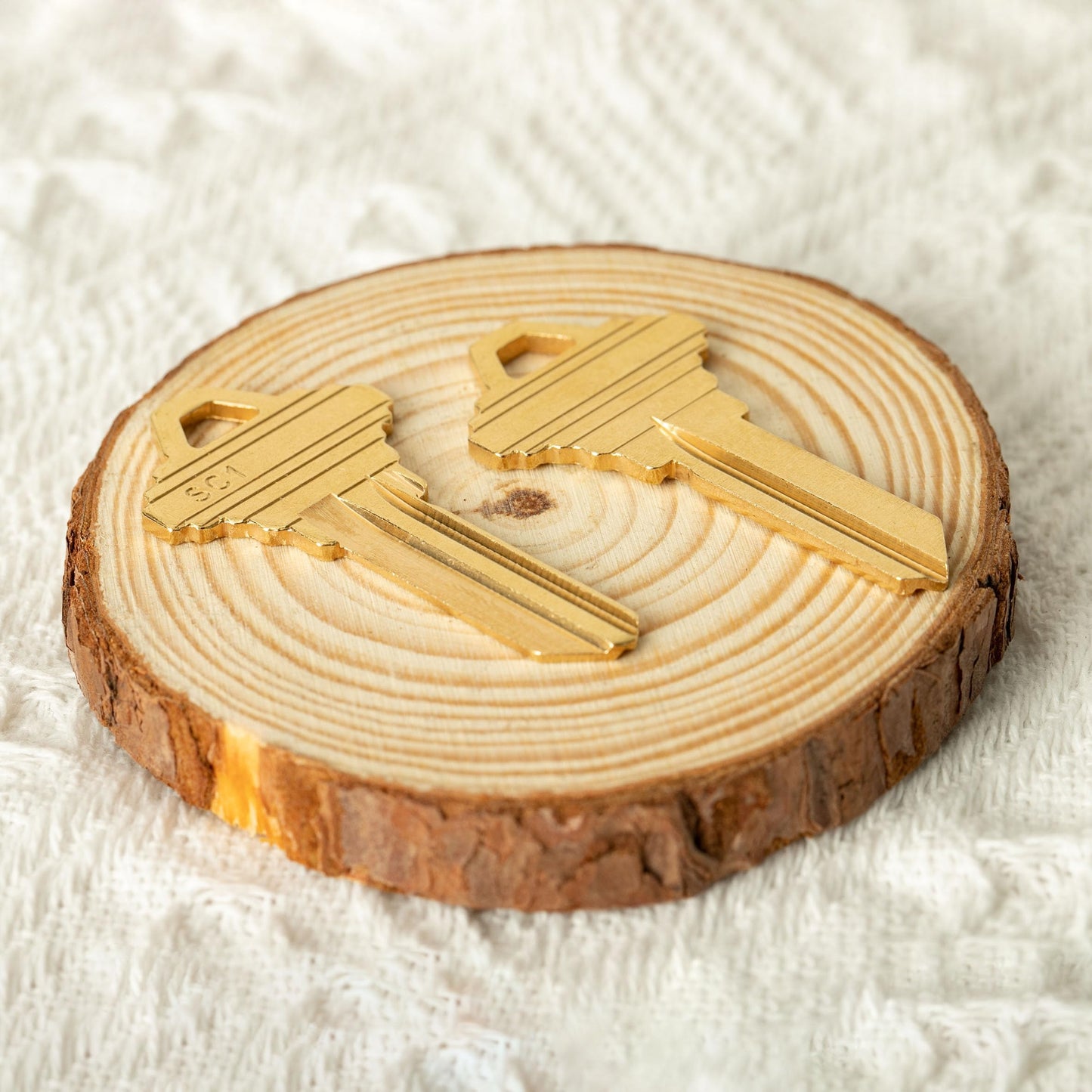 Lesnala 32pcs Uncut Blank Keys Bulk for House Door Lock Replacement Universal Kwikset Brass Finish Golden SC1