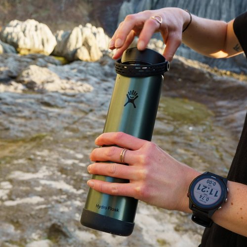Hydro Flask 24 Oz Trail Series Water Bottle - Lightweight & Durable | Obsidian Color