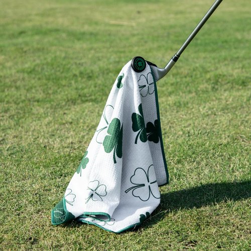 Magnetic Golf Towel for Golf Bags Microfiber Fabric Waffle Pattern Towels for Men or Women, Magnet Golf Towel with Heavy Duty Carabiner Clip Golf Accessories (Lucky Clover)