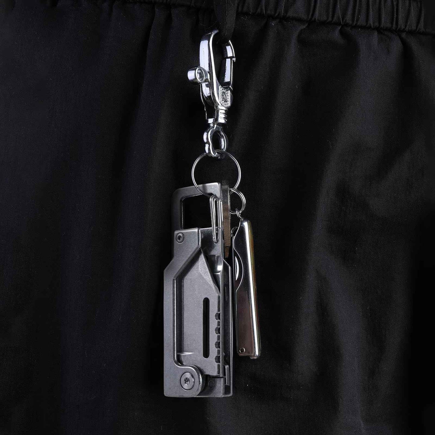 EDCFANS Keychain Multitool Knife, Multi Tools Keychains, Fathers Day Dad Gifts for Men, Tanto Pocket Knives with Clip, Bottle Opener, Box Cutter, Pry Bar, Screwdriver Wrench, EDC Hiking Camping Gear