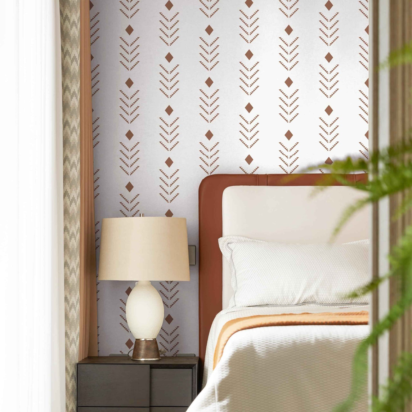 Ismoon Geometric Peel and Stick Wallpaper, Beige Geometric Contact Paper Modern Red Arrowhead Wall Paper Removable Self Adhesive for Shelves Pre-Pasted Roll 16.1x196in