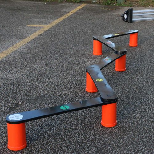 Field Hockey Star Skiller - Lightweight Stickhandling Training Aid, Equipment for Ball Control, Reaction Time & Coordination - Light, Portable & Adjustable Trainer