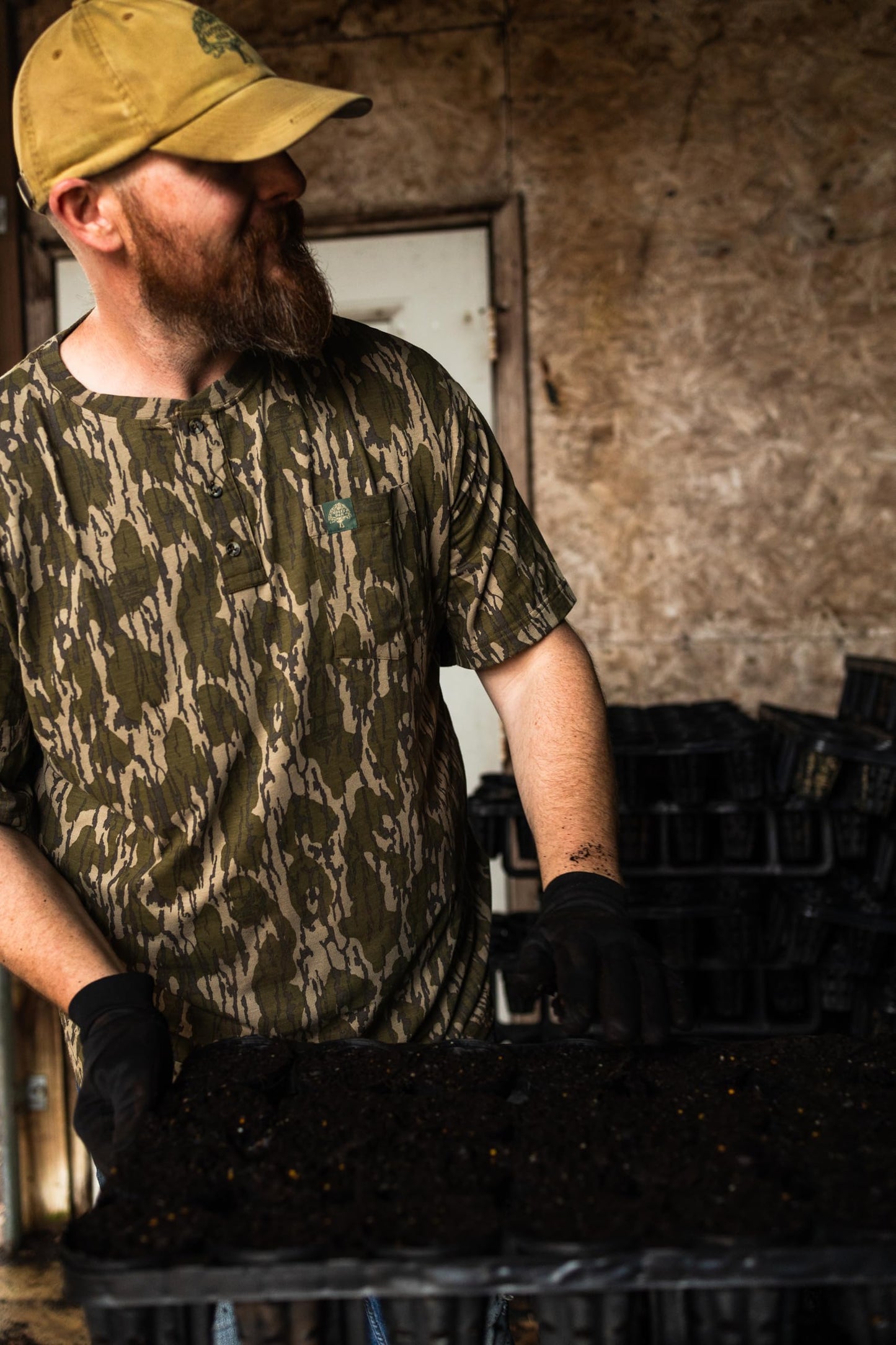 Mossy Oak Tombigbee Light Henley Shirt for Men with Pocket | Bamboo Viscose Short Sleeve Shirt | Lightweight, Quick-Dry, UPF Outdoor Shirt for Fishing & Travel | Casual Men’s Camp T-Shirt (S–3XL)