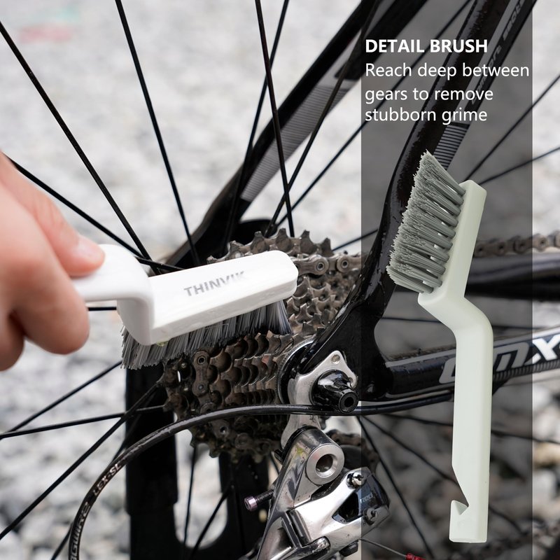 Thinvik Bike Lube and Cleaner Set with 500ml Chain Cleaner, 60ml Dry Lubricant and 4 Brush Tools for Cleaning Chains, Chainrings, Freewheel/Cassette