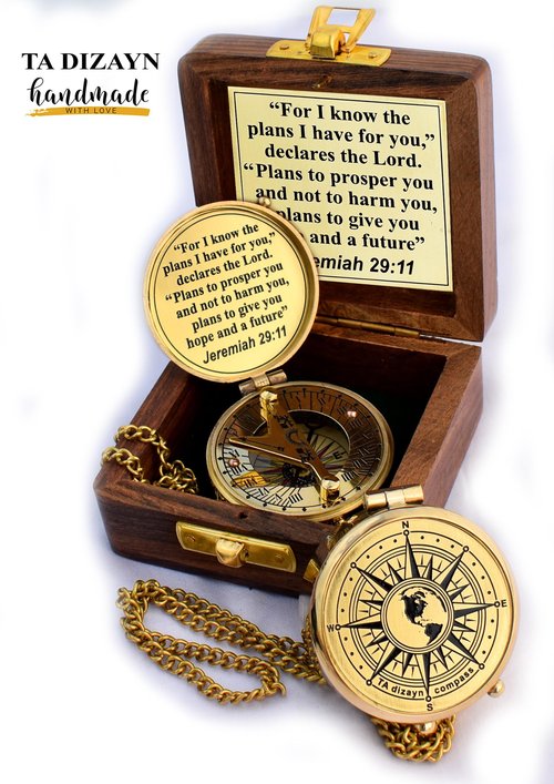 For I Know The Plans I Have For You, Jeremiah 29:11, Solid Brass Directional Engraved Compass, Baptism Gifts for Boys Girls, First Communion, Christian Gifts for Men, First Confirmation Gifts for Boys