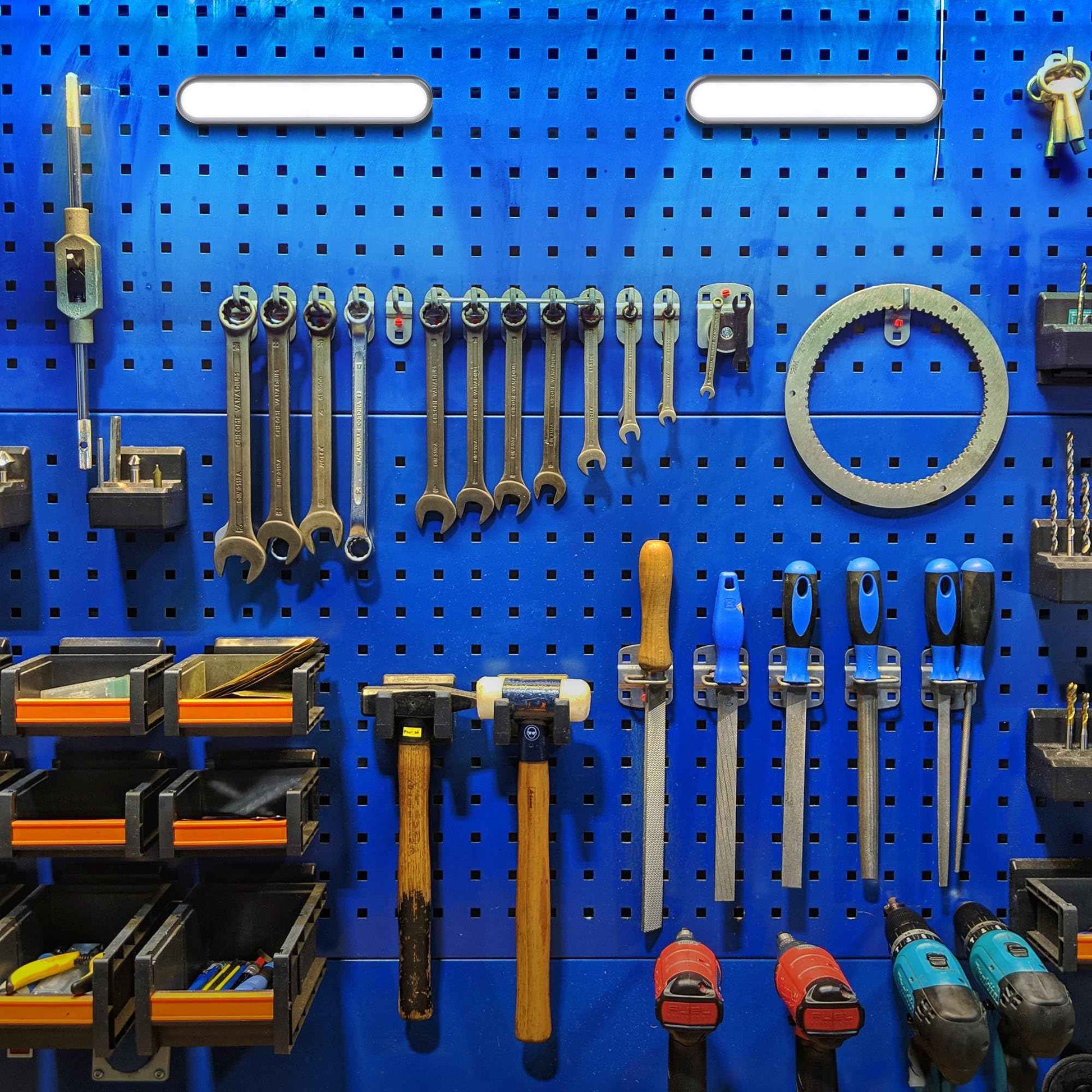 BLACK+DECKER 2-Pack 160LM LED Light Bars, Touchless Motion Sensor, Magnetic Mount, Powered with AAA Batteries, Slim and Portable Design to Brighten Indoor Rooms, Closets, Garages, Shelving (2-Pack)