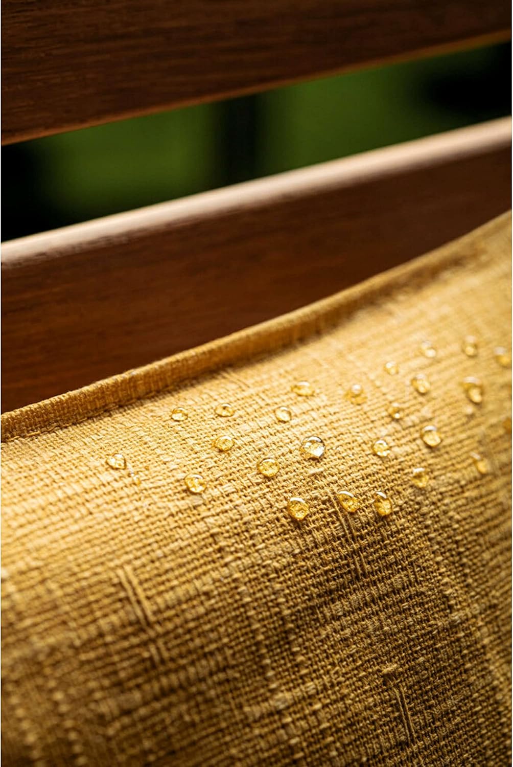 Scotchgard Sun and Water Shield - Water-Repellent Protection Spray, 10.5 Ounces