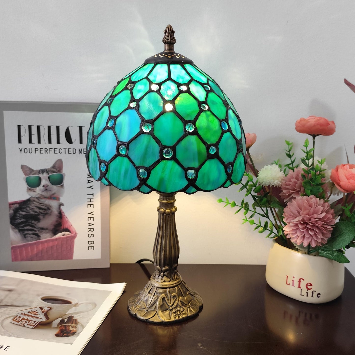 XPHMXP Small Tiffany Table Lamp 8 Inch Tiffany Style Desk Lamp Stained Glass Antique Light Bedroom Bedside Lamp Retro Reading Lamps (Green Pearls Style)