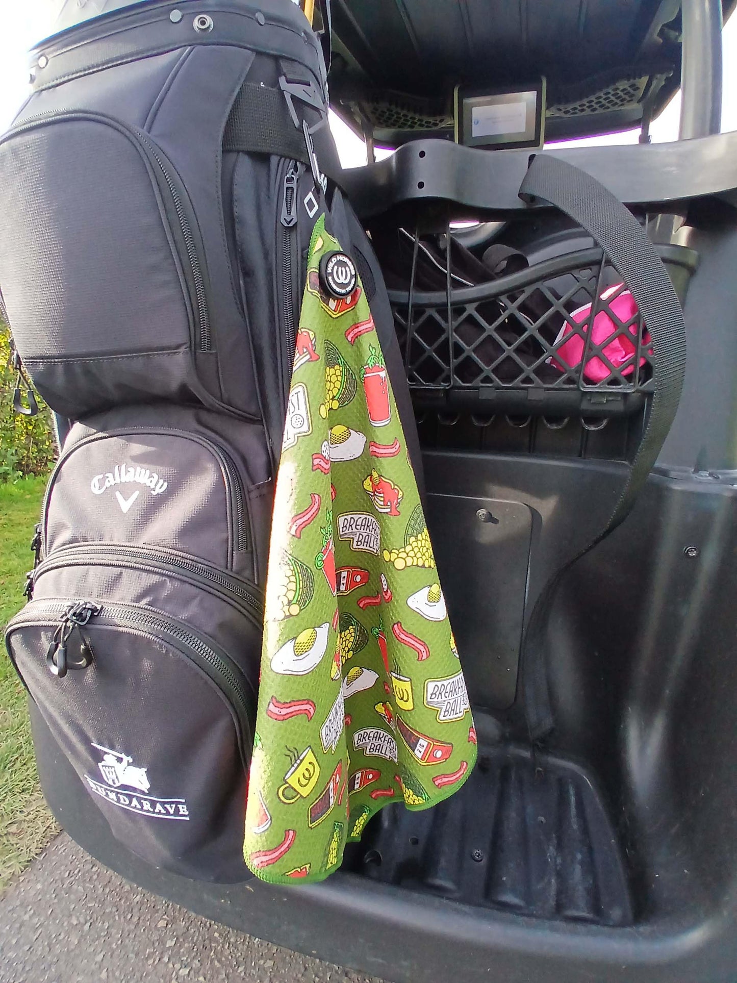 Wild Horses Magnetic Golf Towel 18x18 Microfiber Waffle Weave Style with Breakfast Ball Golf Towel Magnet & Clip - Quick Dry Magnetic Towel for Men and Women - Green