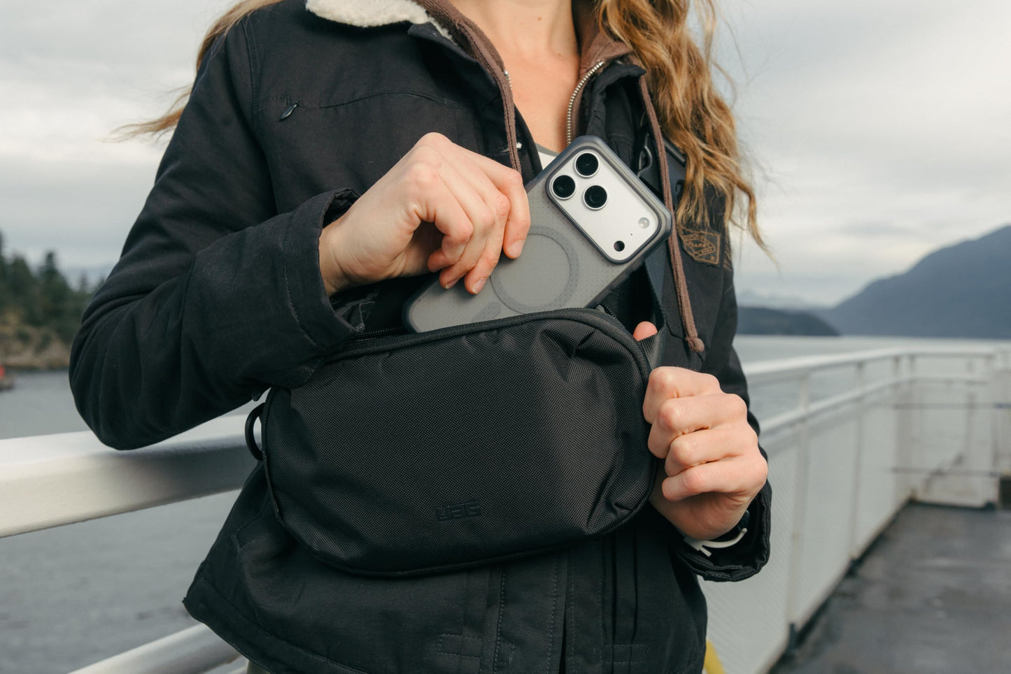 URBAN ARMOR GEAR UAG Designed for iPhone Air Case Dot - Compatible with MagSafe Translucent Military Grade Protective Cover, Ash