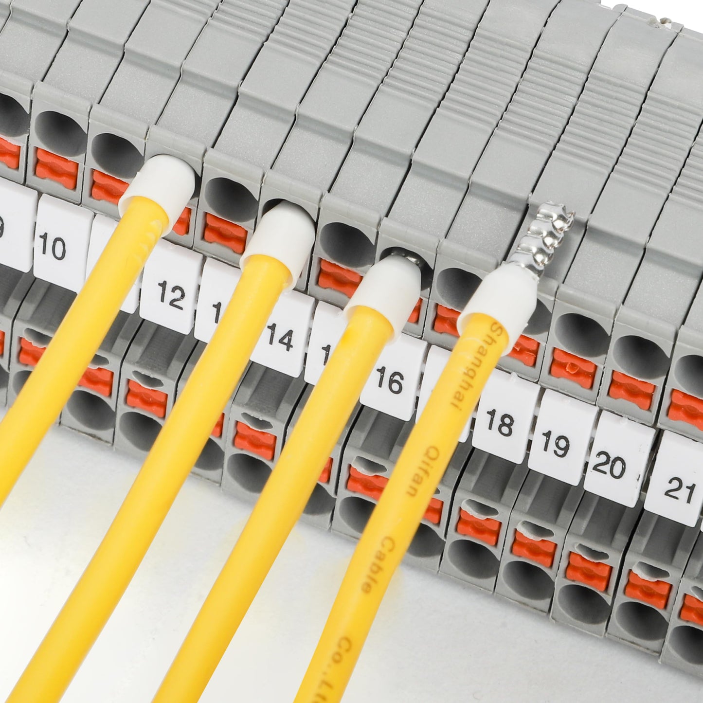 HKS 1000PCS Wire Ferrule Connectors - AWG 18-1.0mm² Copper Barrel Pin Cord Ends Insulated Ferrules Terminals - E1008 Red