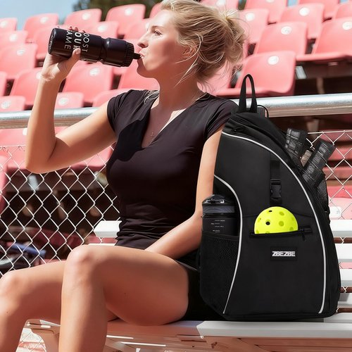 ZBEZBE Pickleball bag,pickleball backpack for man and women-Pickleball/Tennis/Badminton Rackets, Water Resistant with Adjustable Shoulder Bag and Fence Hook, Quick Release Clips