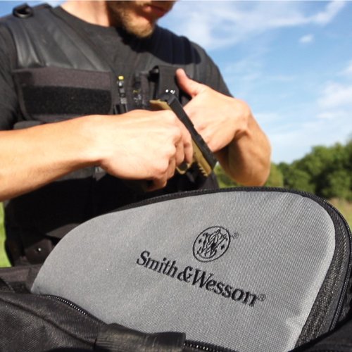 Smith & Wesson M&P Defender Handgun Case with Ballistic Fabric Construction and External Pockets for Shooting, Range, Storage and Transport , Black, Small