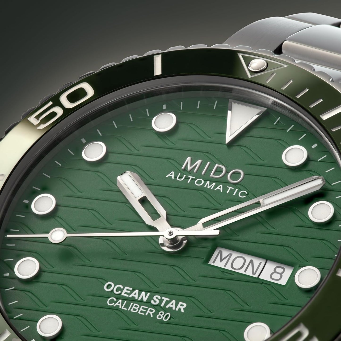 MIDO Ocean Star 200C - Swiss Automatic Diving Watch for Men - 42.5mm Stainless Steel Case | Rotating Ceramic Bezel