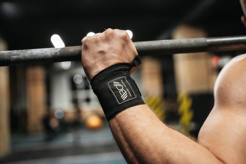 WARM BODY COLD MIND - Premium Cotton Weight Lifting Wrist Wraps for Cross Training, Powerlifting, Deadlift, Weightlifting, Gym, Wrist Straps, Workout, Fitness, Heavy-Duty Suppor (Military)