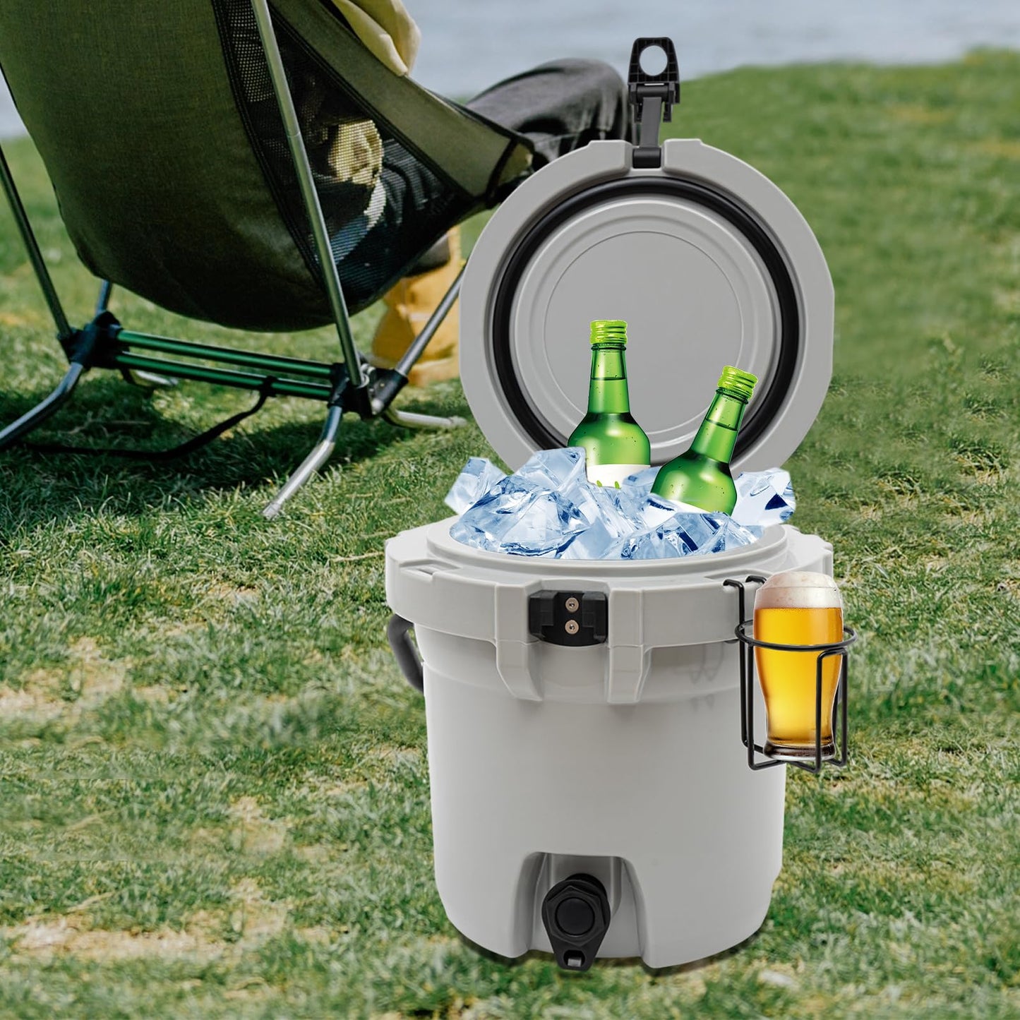 Water Beverage Cooler Portable Ice Water Dispenser Insulated Water Jug Drink Dispenser with Spout Outdoor Ice Bucket for Camping, Fishing, Picnics (2.5 Gallon)