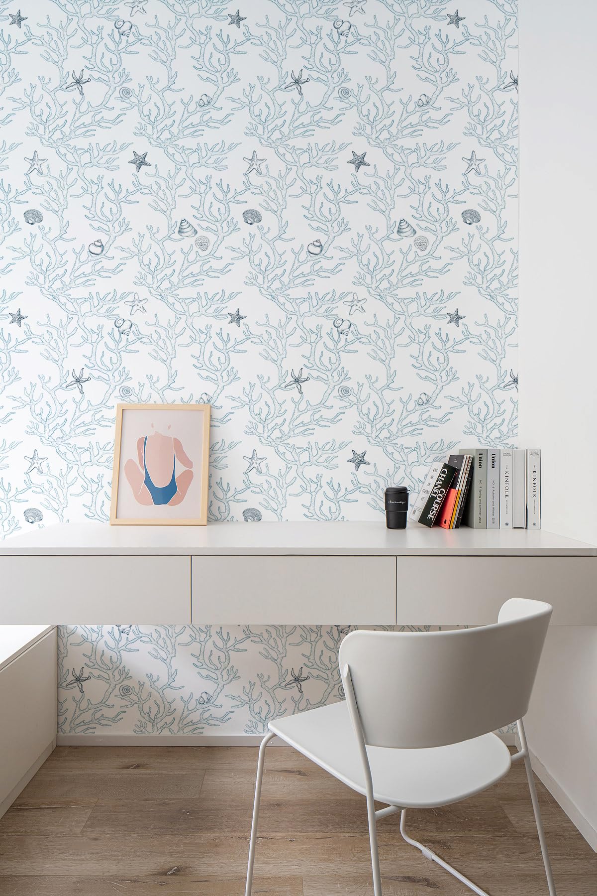Dviolet Peel and Stick Wallpaper - White and Light Blue Contact Paper - Coral/Seashell/Starfish Pattern - Removable Wallpaper for Kids Room - 17.3"X 118"