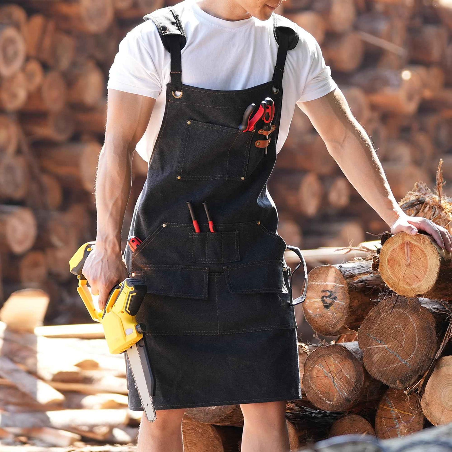 Tosewever Work Aprons for Men with Large Pockets, Canvas Cross Back Heavy Duty Adjustable Tool Aprons for Chef Cooking BBQ (Black)