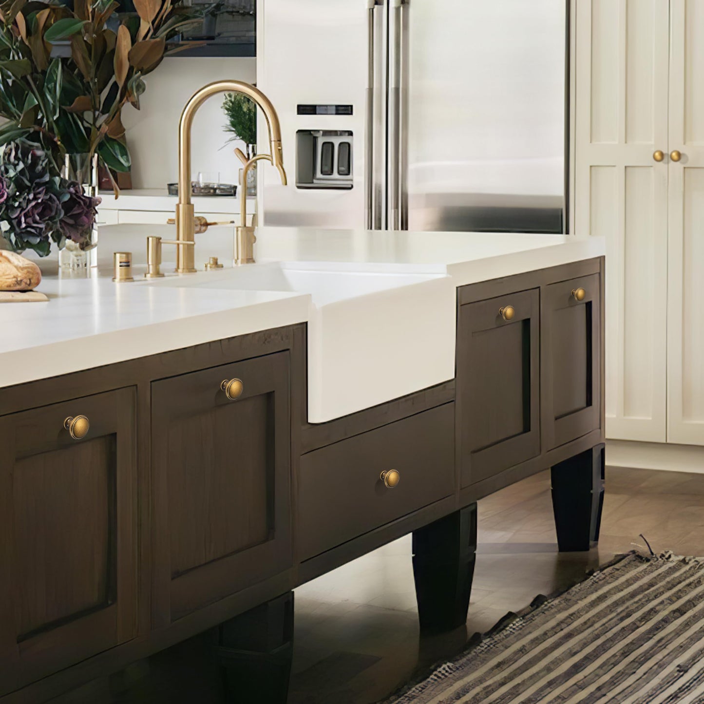 Dosoye 5 Pack Antique Brass Cabinet Knobs Drawer Knob Kitchen Hardware - Single Hole Vintage Retro Cabinet Knobs Kitchen Cabinet Pulls for Closet Wardrobe Dresser Cupboard