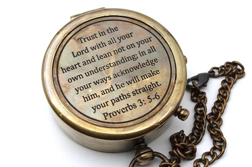 US HANDICRAFTS “Trust in The Lord” Engraved Brass Compass with Wooden Case – Christian Gift for Men, Religious Baptism & Confirmation Gift, Inspirational Graduation & Birthday Present