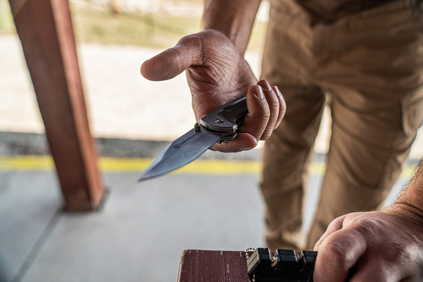 Smith & Wesson Freighter 7.6in High Carbon S.S. Folding Knife with 3.2in Drop Point Blade and Stainless/G10 Handle for Outdoor, Tactical, Survival and EDC