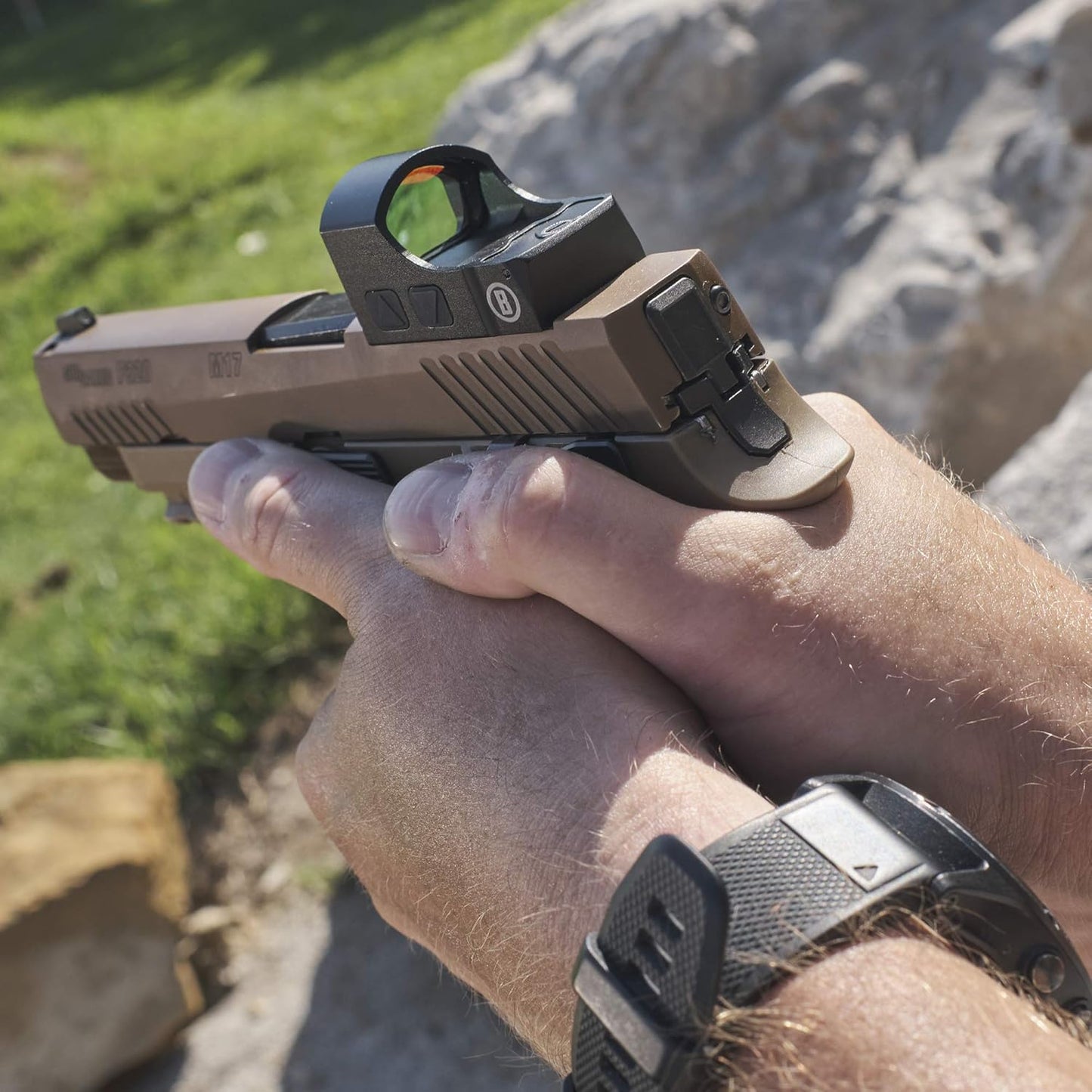 RXS-100 Black Reflex Sight - Weaver/PIC Mount Compatibility | 1X25mm Precision Optics