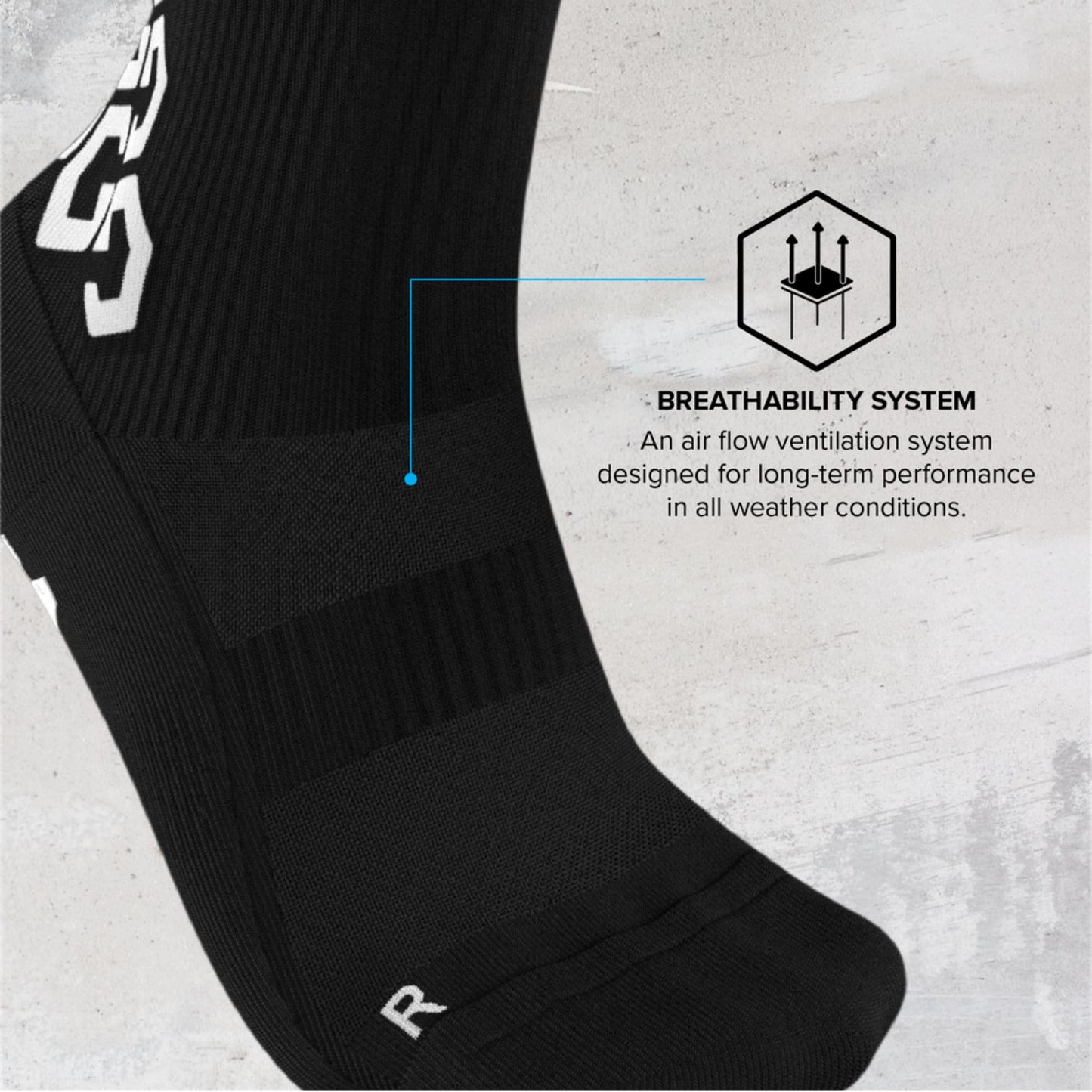 SENDA Gravity Pro Grip Socks with Non-Slip Technology, Soccer, Running, Basketball, Unisex, Crew Length, Black, Small (US Men 3-6, Women 4-7)