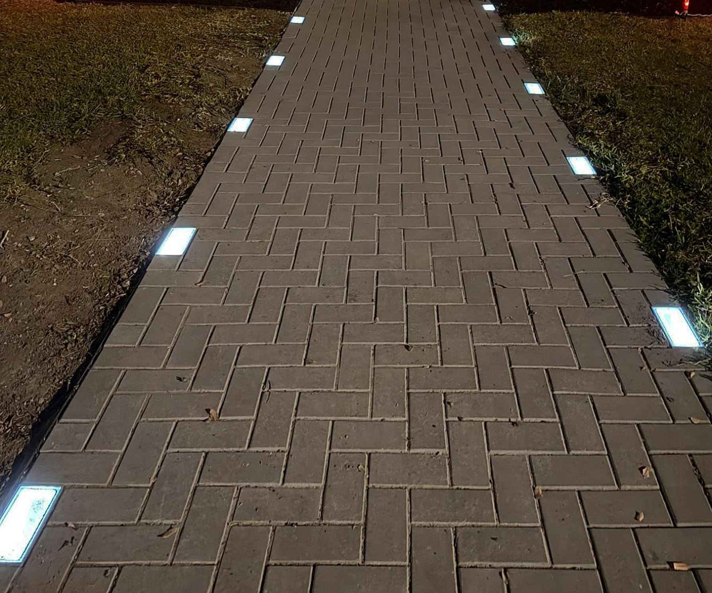 Solar Paver Lights 4x8 Inch, IP67 Waterproof Recessed Brick Pathway Lighting Outdoor for Driveway, Walkways, Patio, Garden, Pavers, Yard (2700K/4500K/6000K, 2 Pack)