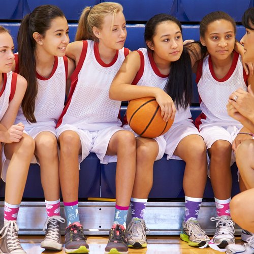 Maiteenly 6 Pairs 6 Pairs Girls Basketball Socks Youth Sport Crew Socks Gifts Bulk for Sport Lover Athletic Women Running Players (7.87 x 7.87 Inches,Basketball)
