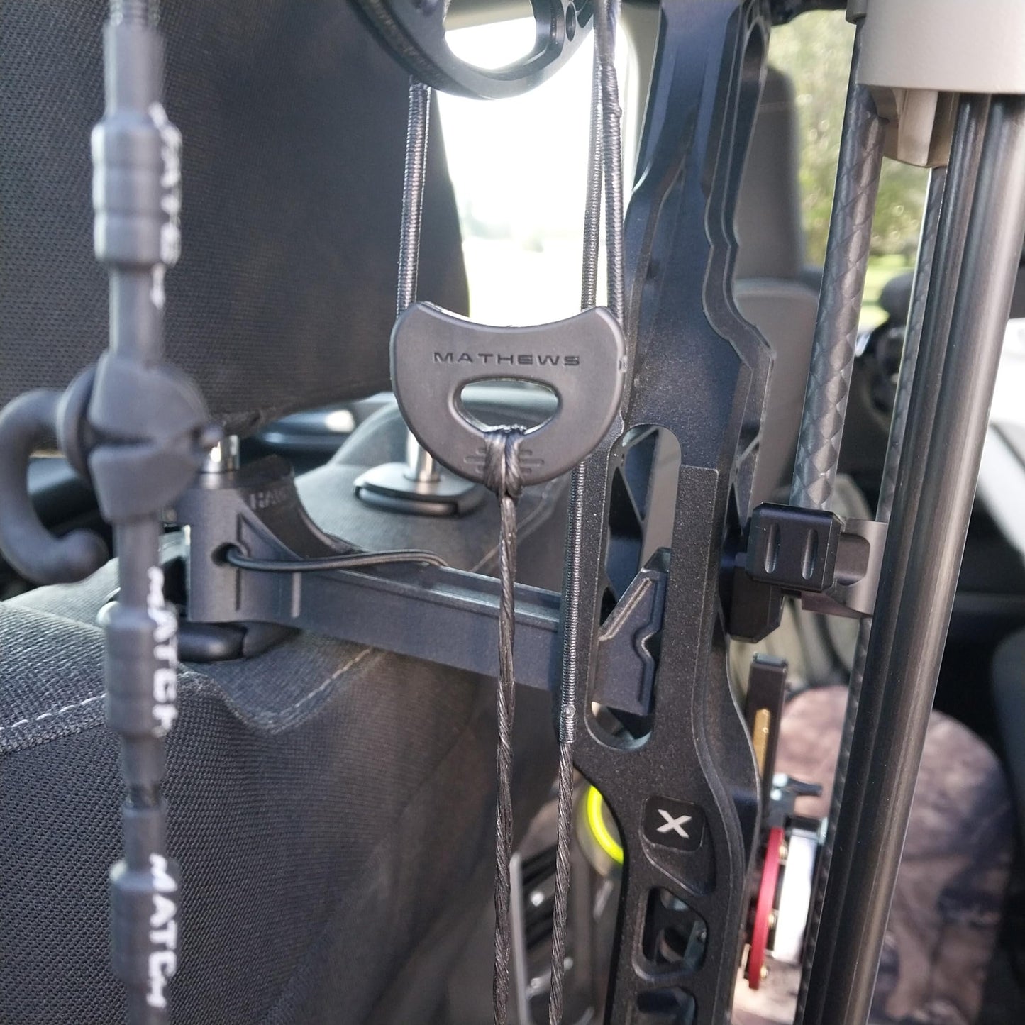 HAVROK BowBeam - Headrest Bow Hanger for Truck & SUV – Universal Fit with Spacer Sleeve – Tool-Free Twist-On Install – Built-in Bungee Cord Strap