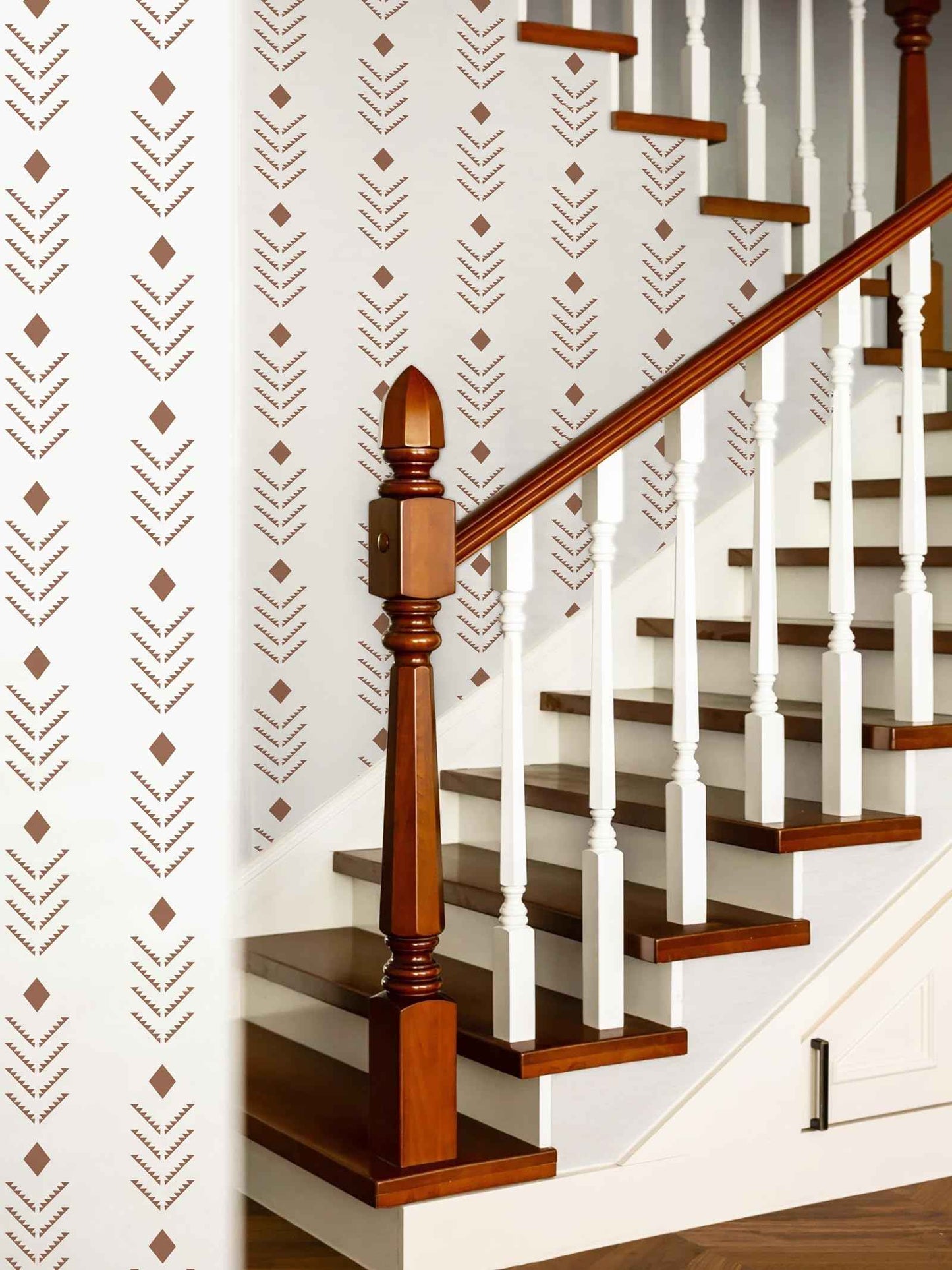 Ismoon Geometric Peel and Stick Wallpaper, Beige Geometric Contact Paper Modern Red Arrowhead Wall Paper Removable Self Adhesive for Shelves Pre-Pasted Roll 16.1x196in