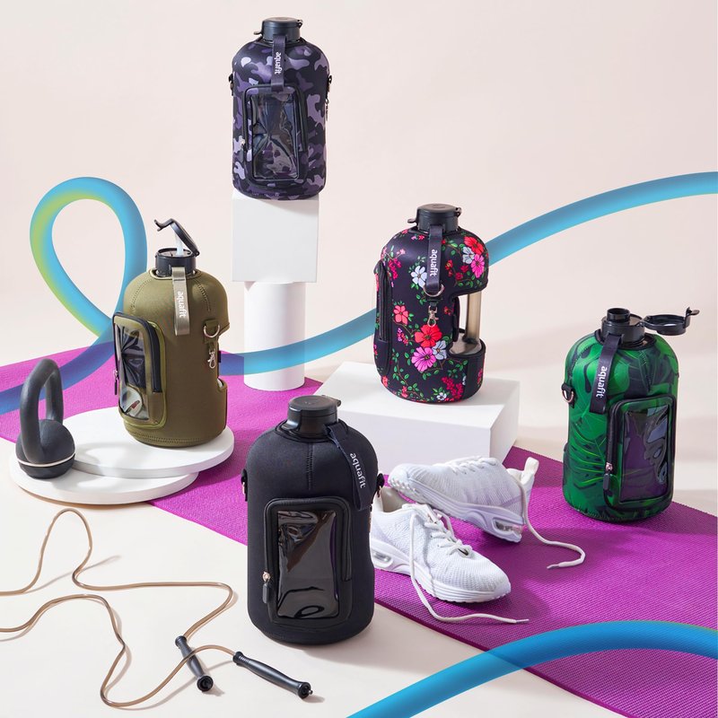 AQUAFIT 1 Gallon Jug Sleeve, Neoprene Water Bottle Bag with Adjustable Shoulder Strap and Pocket, 128 oz Sling Bag, Carrier Bag (Sleeve Only - No Bottle, Black)