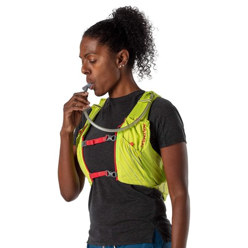 Nathan Unisex Pinnacle Race Vest w/ 12L Hydration Pack, Running Vest with Water Bladder, Hydration Vest for Running Women, Water-Resistant, Moisture Wicking