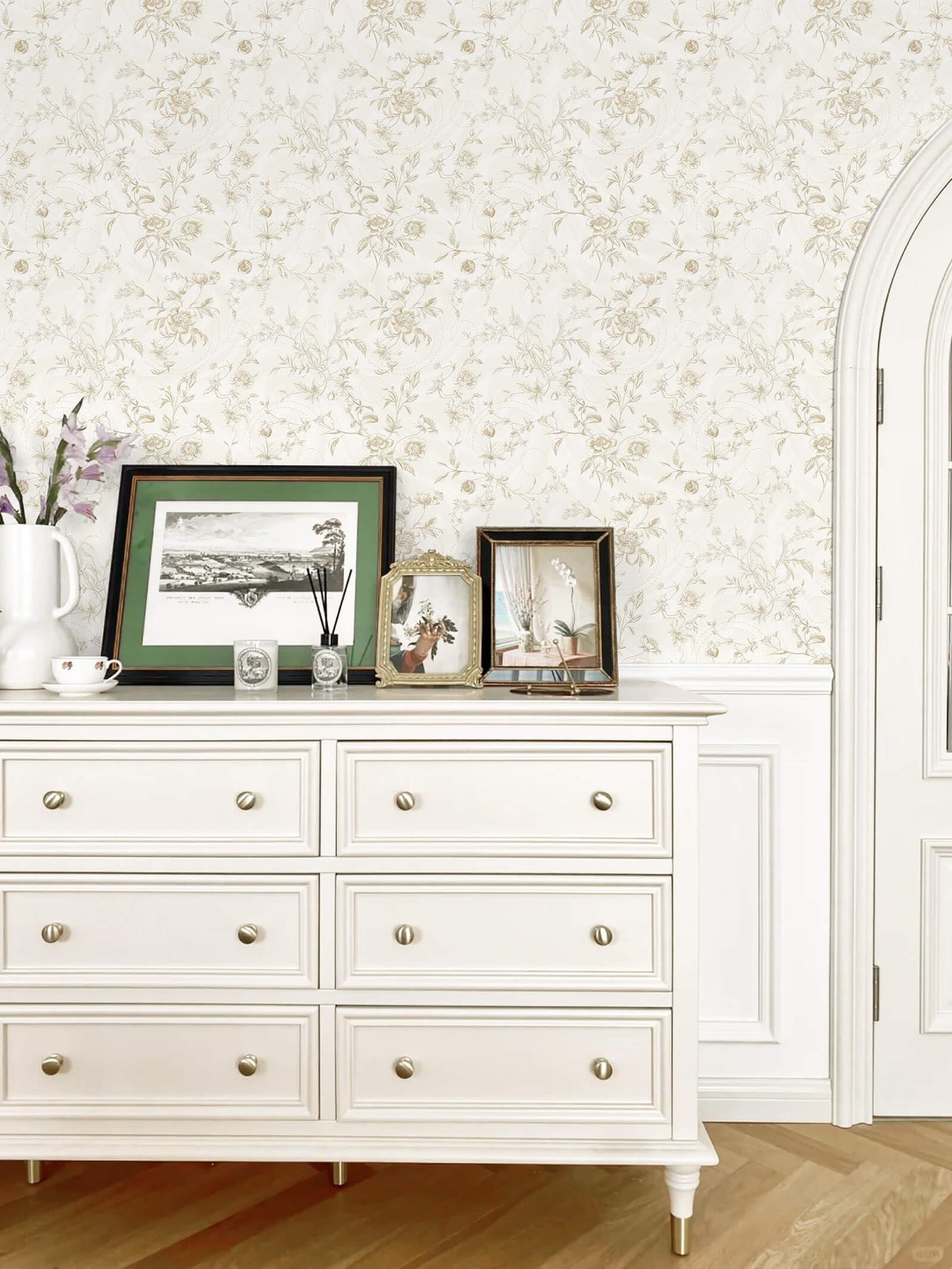 Ismoon Peel and Stick Wallpaper Floral Vintage Stick on Wall Paper Beige French Textured Contact Paper for Cabinet Removable Self Adhesive Wallpaper Vinyl Roll Shelf Deco, 17.3x78.7in