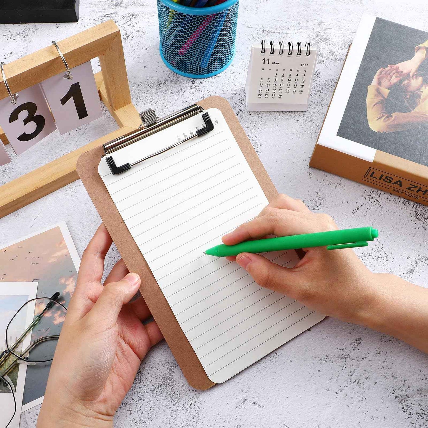 Sabary 24 Pack Mini Clipboards Bulk with Pen Holder 6x9 Small A5 Memo Size Clipboards Wood Note Boards Heavy Duty Hardboard Check Presenters for Restaurant Office Business Supplies (Pen Not Included)