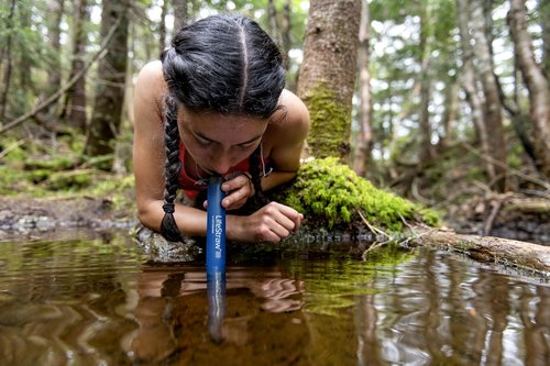 LifeStraw Personal Water Filter for Hiking, Camping, Travel, Emergency Preparedness, and Disaster Relief, 4 Pack, Navy