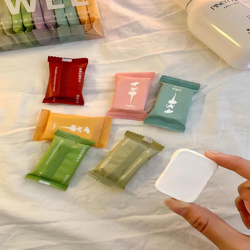 LMMINBZ 70 Pcs Disposable Compressed Towels Christmas Decorations Travel Towel Tablets for Adults,Portable Travel Wash Cloth for Outdoor Camping Hiking Sport Hotel Beauty Salon