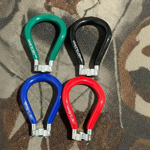 Lothee 4 Pcs Bicycle Spoke Wrench Set Bike Spoke Wrench Tool Portable Bicycle Tools Lever Bike Rim Correct Kit for 3.2mm/ 3.3 mm/3.45mm/3.96mm Nipples Cycling Wheel Tension Adjust Repair