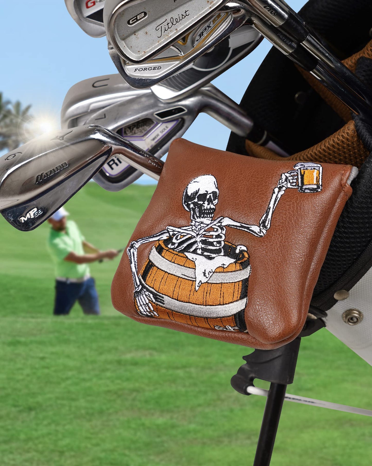 Big Teeth Golf Putter Cover,Mallet Putter Headcover,Mallet Putter Golf Head Covers for Scotty Cameron Odyssey Taylormade Spider Putters (Skull Beer)