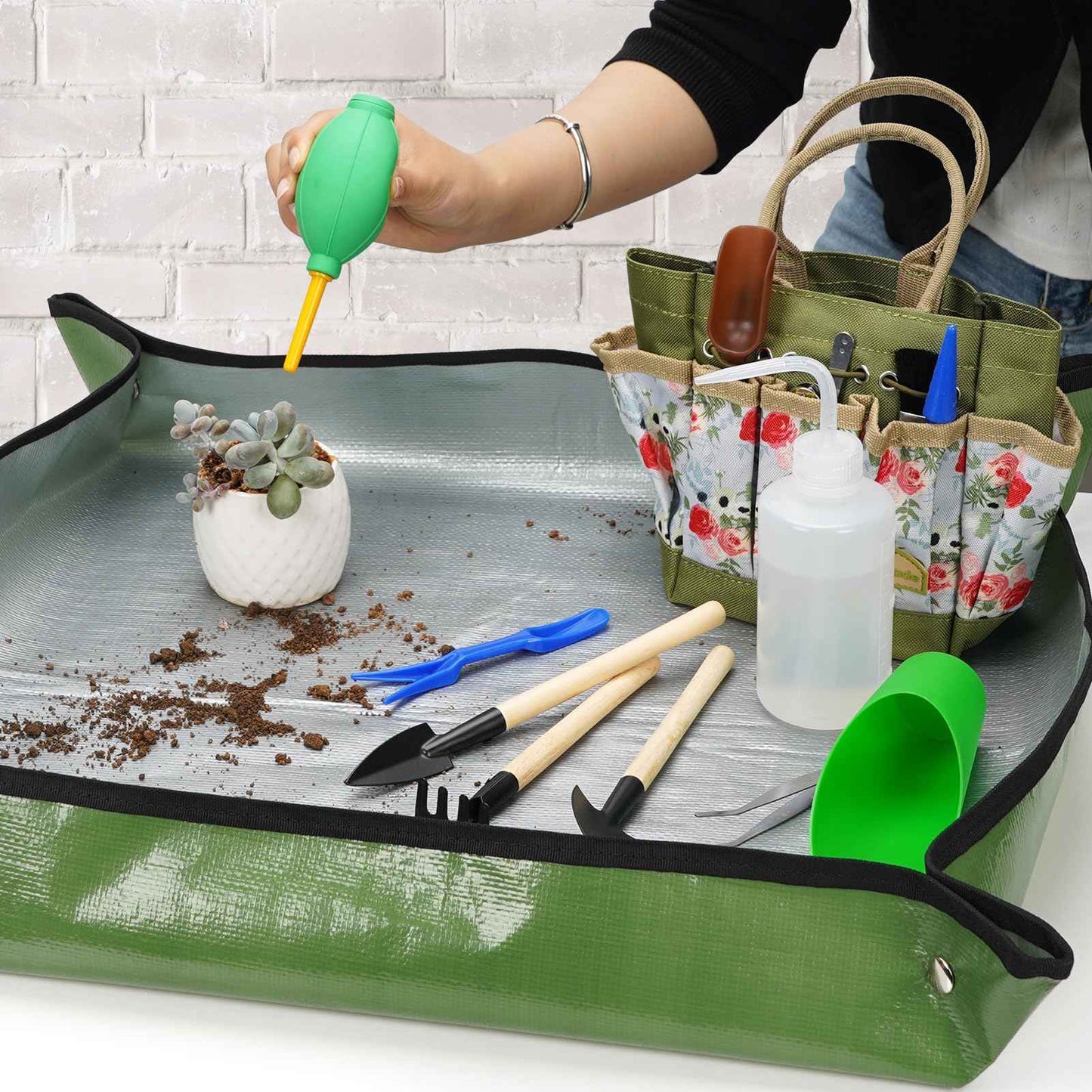 Permade Succulent Tools Kit with Organizer Bag- 13Pcs Indoor Gardening Tools |Mini Succulent Hand Tools with Tote, Succulent Transplanting Supplies, Present for Gardeners Plant Care (Rose)