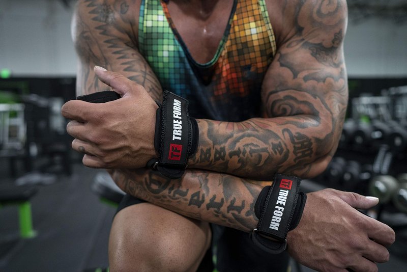 True Form Grips- (Black, Large) Weightlifting Workout Gear Alternative Power Lifting Hook Deadlift Glove Padded Wrist Wrap Support Dumbell Bodybuilding Weight Crossfit Pull Up Slip Kettlebell