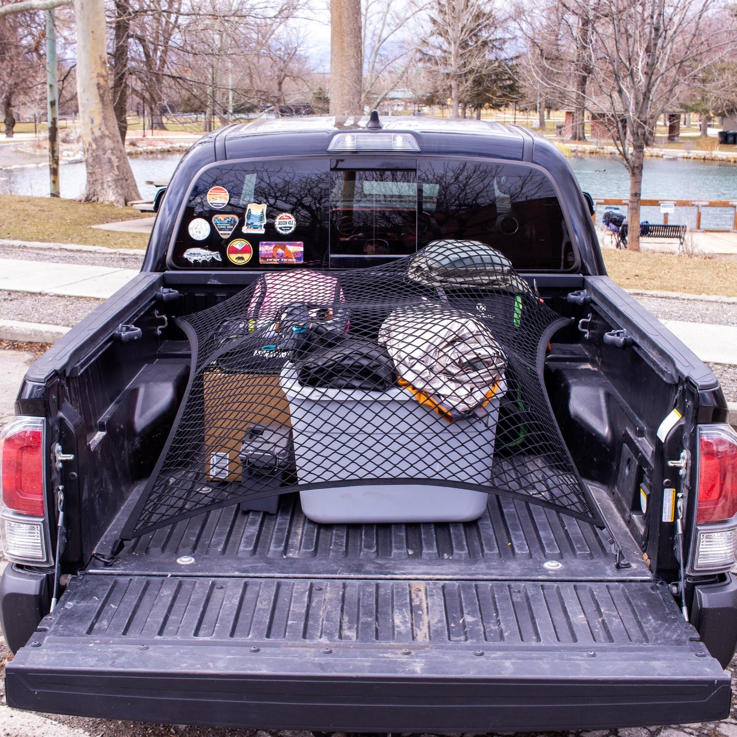 Highly Elastic Cargo Net, Simple Truck Bed Cargo Mesh Organizer, Suitable for 5ft - 6ft Standard Bed Trucks, 4'x4' Stretches to 7'x7' (Single Layer)