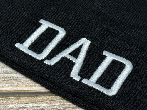 Enodtter Dad Mom Beanies for Couples, Black & White Matching Skullies Hats Set, Winter Warm Knit Knitted Hats, Gifts for Anniversary