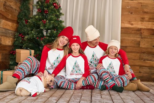 Haloumoning Family Christmas Pajamas - Matching Holiday Sleepwear Sets for Cozy Celebrations