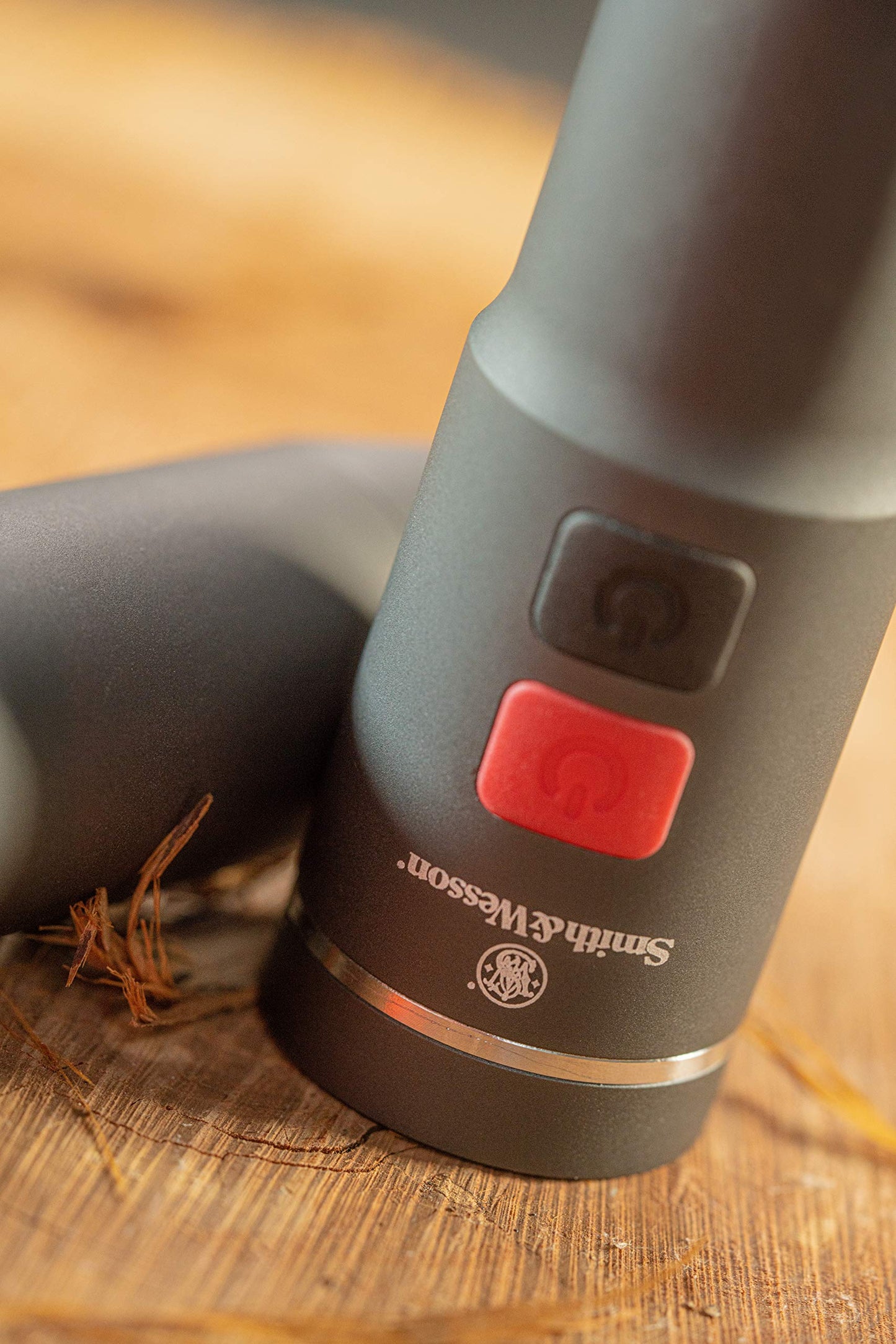 Smith & Wesson Night Guard Dual Beam Flashlight with 2 Color LEDs, Easy Operation and Heavy Duty Construction for Tracking, Survival, Hunting and Outdoor,Black