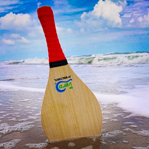 Frescobol Starter Set, 2 Vero Wood Paddles, Premium Orange Padded Grips, 2 Official Orange Balls, Beach Tote-Bag